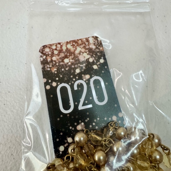 Claire’s Vintage-Style Gold Pearl & Crystal Drop Necklace – Mob Wife Glam Y2K - Picture 6 of 6